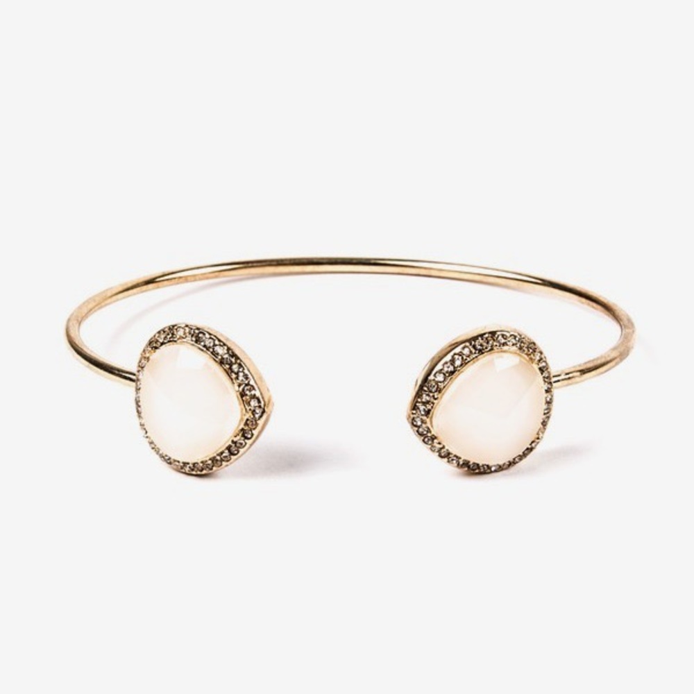 3/15 💚 Octavia & Co Gold Tone Tear Drop Neutral Beige Cream Stone Cuff Bangle